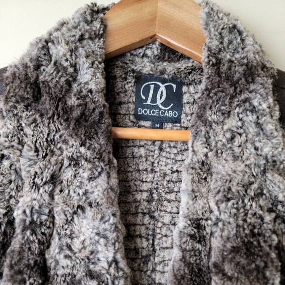 Dolce Cabo asymmetrical faux fur vest - Picture 7 of 10